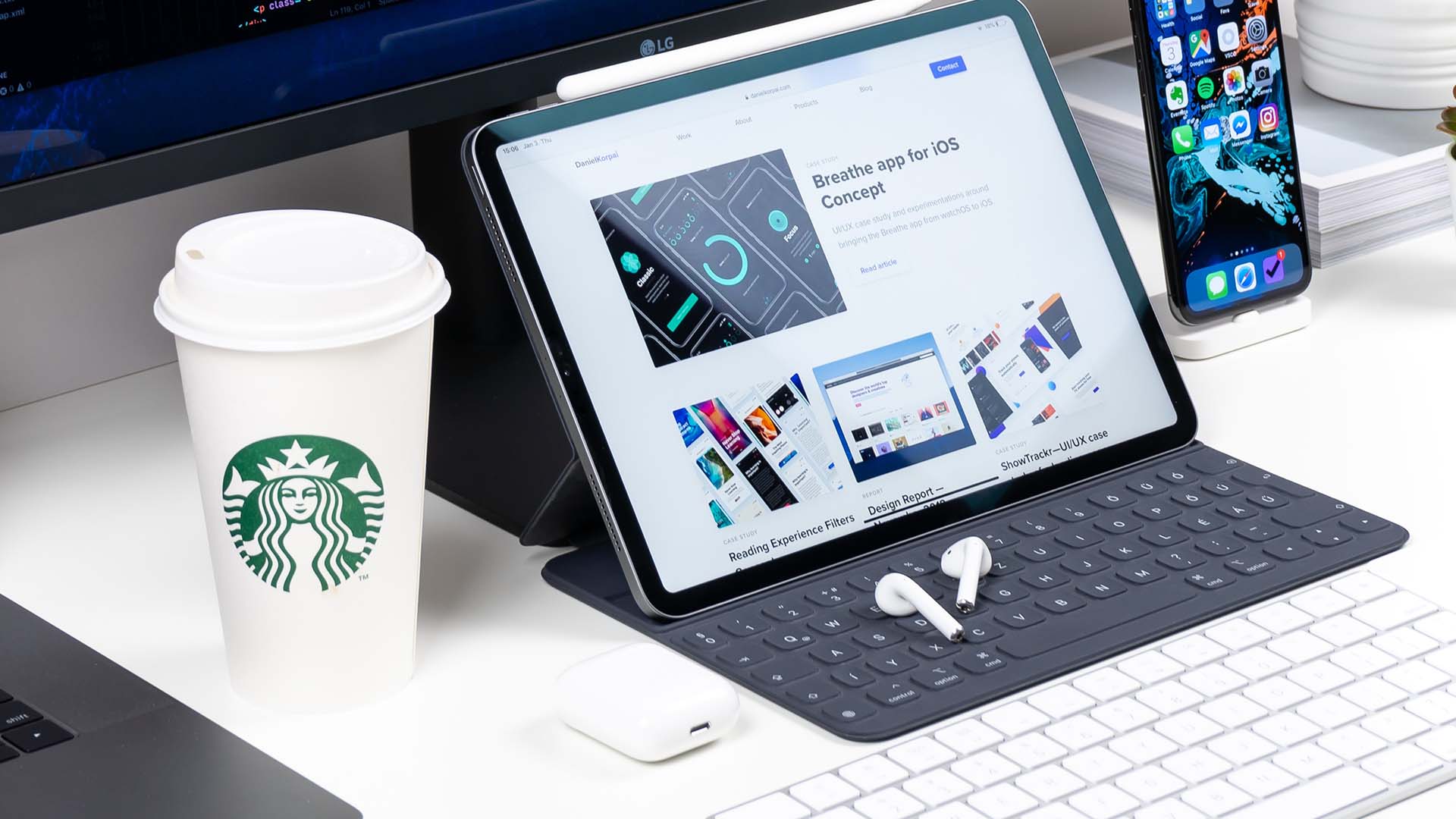 Create a website to find work as a graphic designer