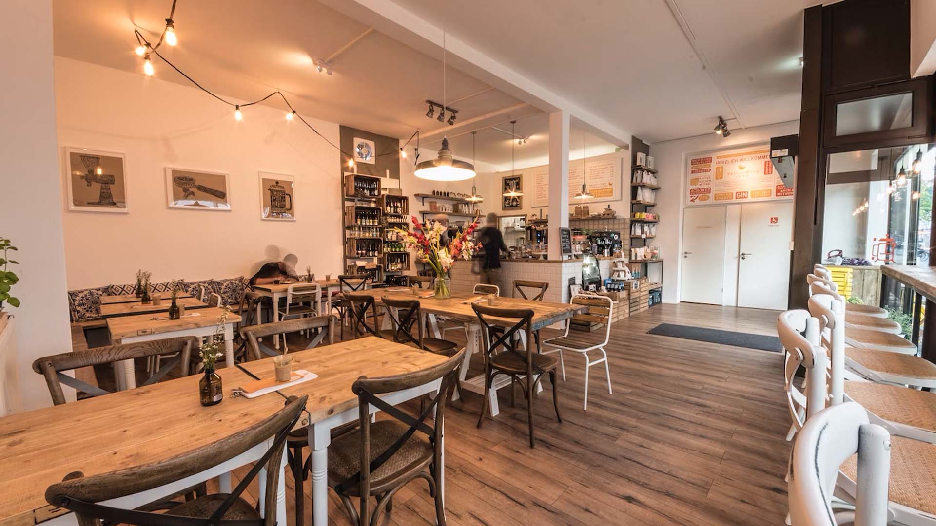 Using Ambiance to Enhance the Coffee Shop Experience