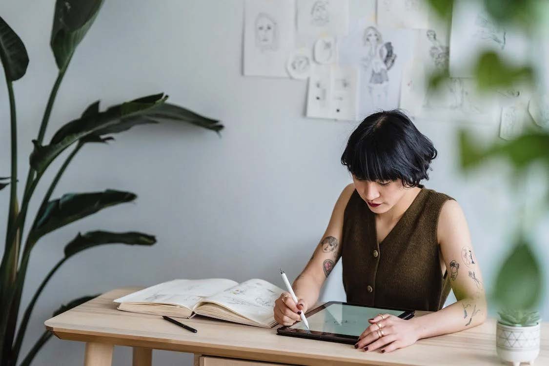 How Incorporating Natural Elements into Your Graphic Design Studio can be benefitial