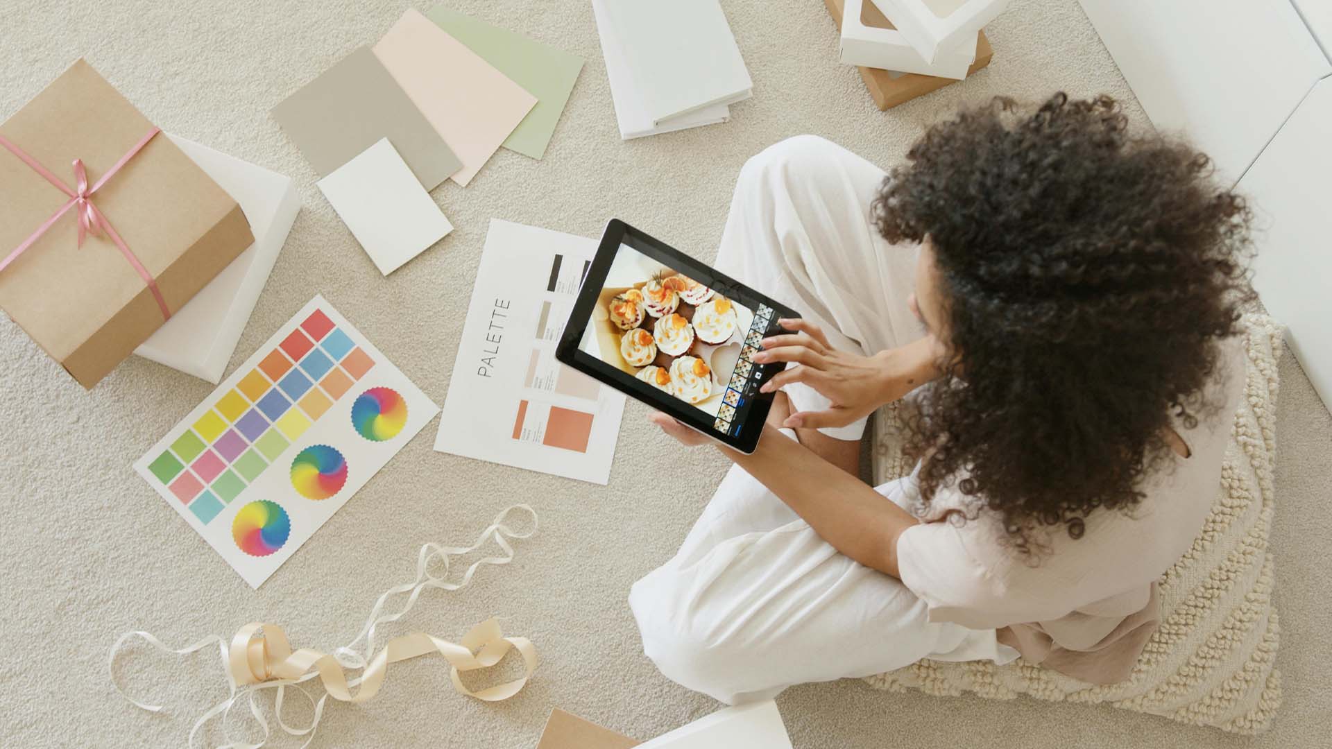 Minimalist Design Principles for Modern Digital Signage copy